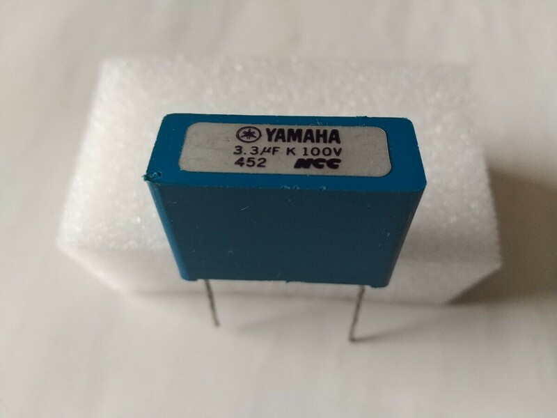 [80s]　YAMAHA　ヤマハのアンプで使用のコンデンサー　100V3.3μF　（中古）　1個