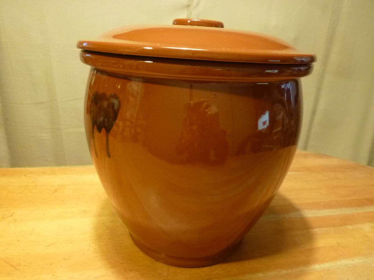 陶器製の大きな瓶　未使用品