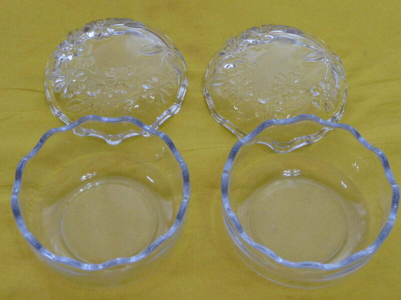 【送料無料】★キャンディポット キャンディケース 2個 ガラス食器 デザインガラス★直径8㎝ 高さ6㎝