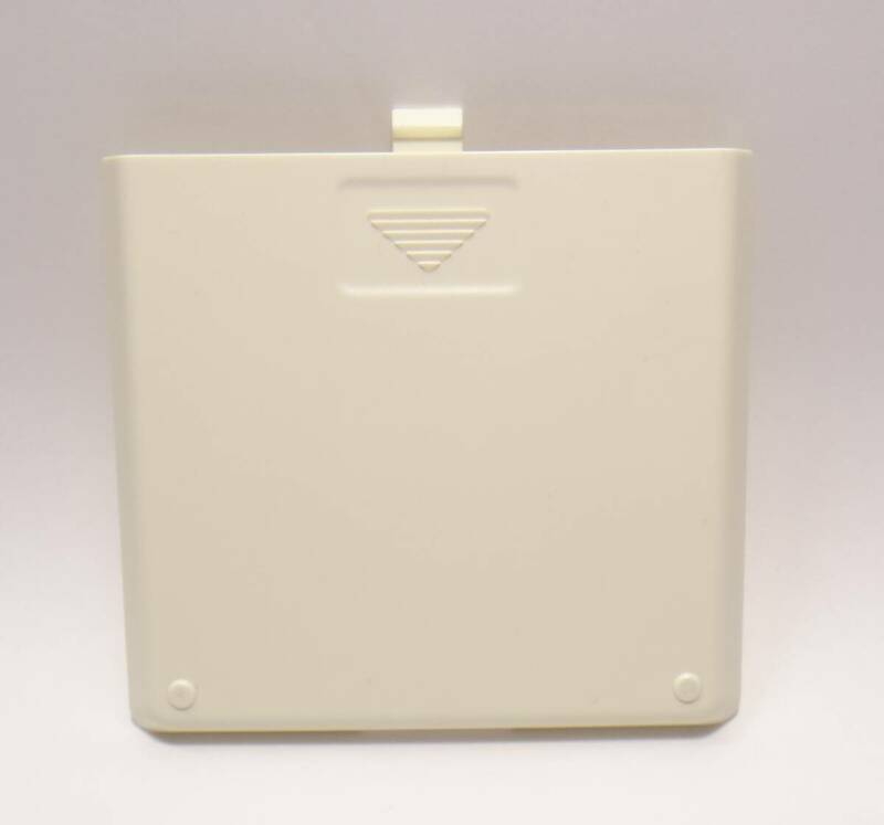 送料無料 富士通エアコン用リモコンAR-FAA1Jの電池ケースの蓋（裏フタ、裏蓋）部　AR-FBA1Jに使えるかは不明　現状販売