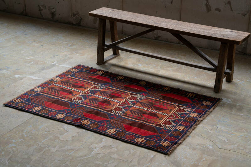 ￥26,000→￥16,000 スペシャル価格 122×80cm トライバルラグ 手織り 絨毯 カーペット ヴィンテージ ラグ ペルシャ絨毯 アウトレット
