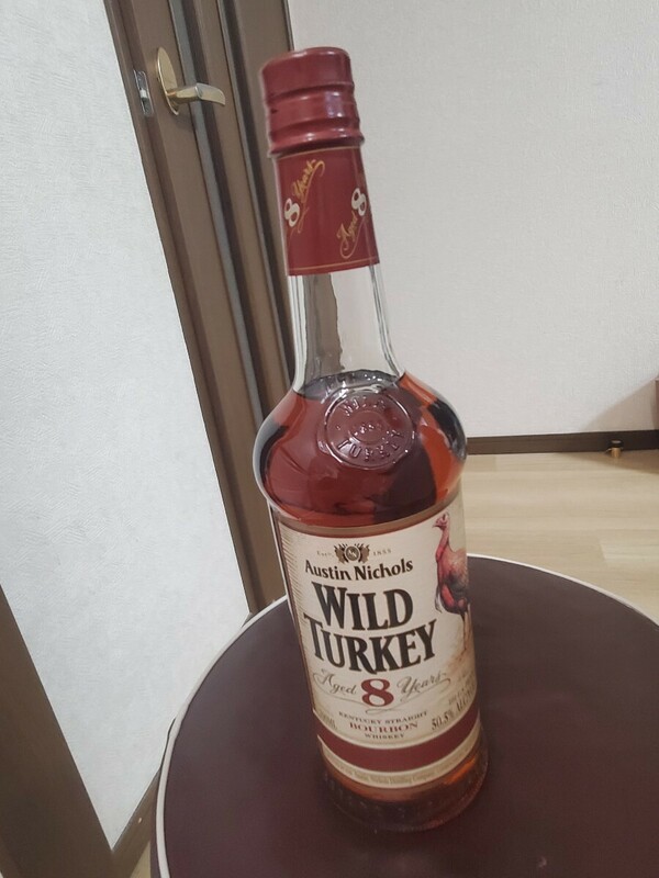 ワイルドターキー8年 バーボンウイスキー WILD TURKEY 旧ラベル　古酒 Nichols　オールドボトル　700ml 50.5％