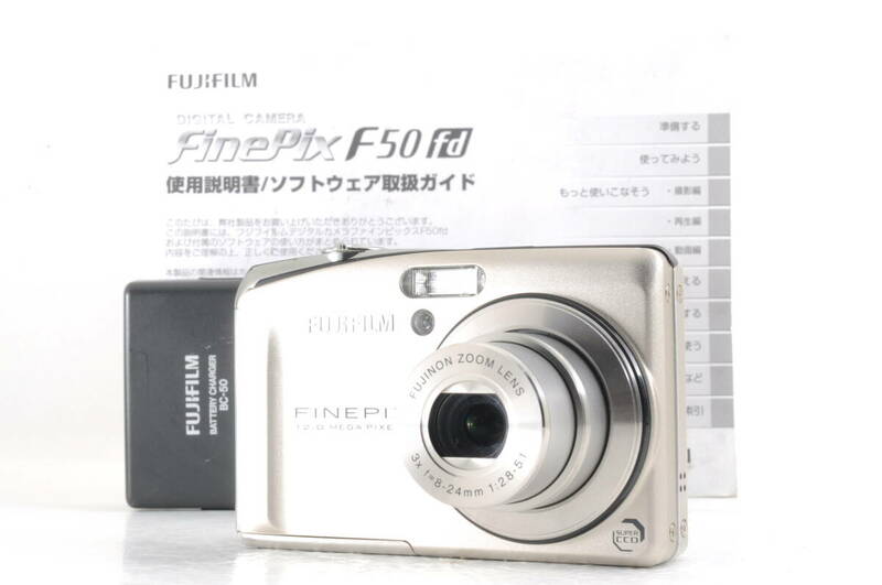 動作品 フジフィルム FUJIFILM FinePix F50 fd ファインピックス コンパクトデジタルカメラ 取説 充電器付 管GG3227