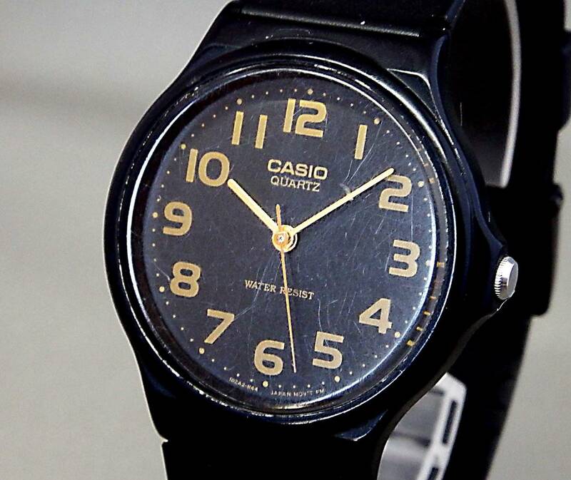 EU-9725■CASIO カシオ メンズ腕時計 MQ-24 3針 丸型 中古