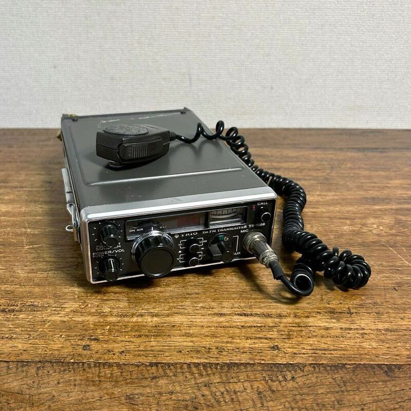 TRIO TR-7500 2m FM TRANSCEIVER 動作未確認 ジャンク トランシーバー 無線機 アマチュア無線 トリオ マイク