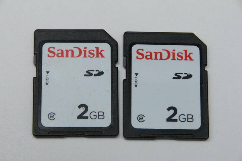 2GB SDカード　SanDisk ●2枚セット●