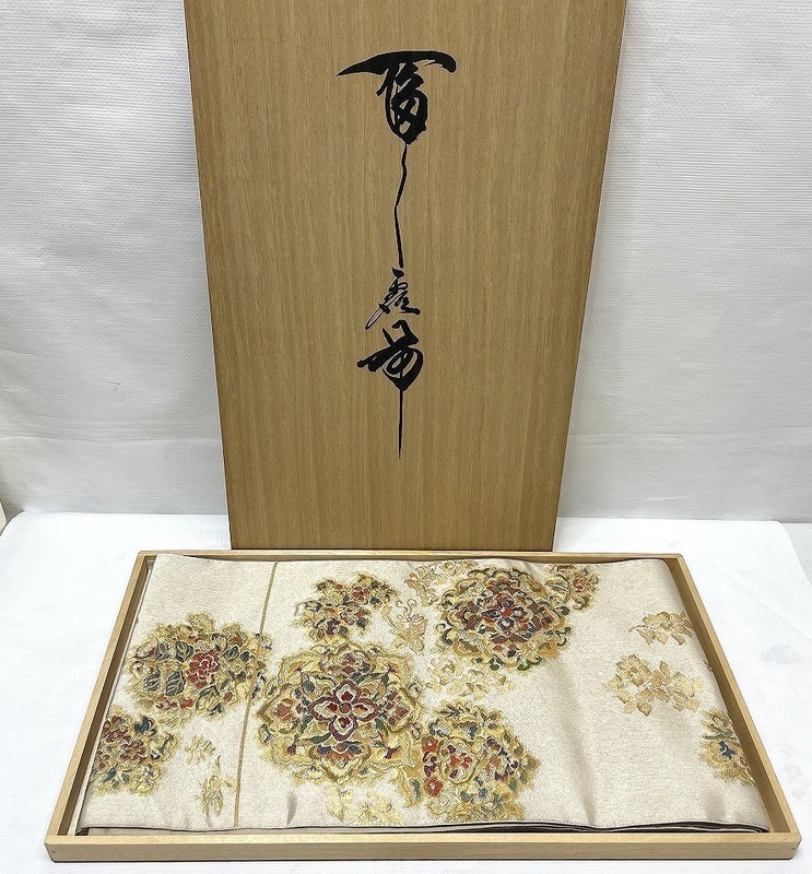 豪華！新品同様 金糸 銀糸 花文様 袋帯 共箱付 金彩 幅約31cm 全長約445cm 仕立て上がり 木箱入り 女性 着物 和装 和服 G