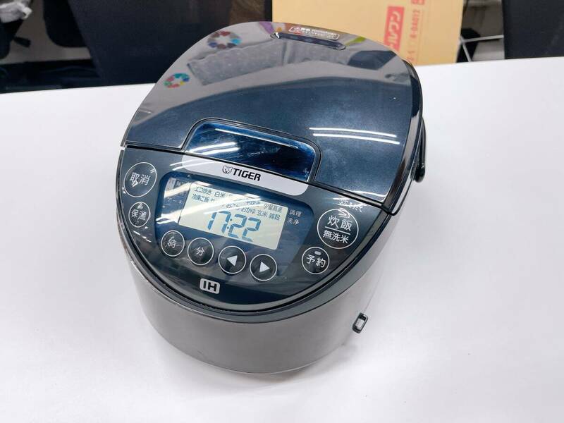 JPW-B100 HD タイガー TIGER IH炊飯ジャー 炊飯器 (5.5合炊き)　2021年製 通電確認済み 動作品（ス130）