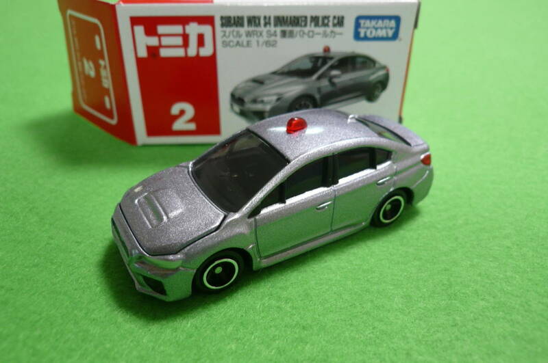 【新品】トミカ №2 スバル WRX S4 覆面パトロールカー ☆ 2013