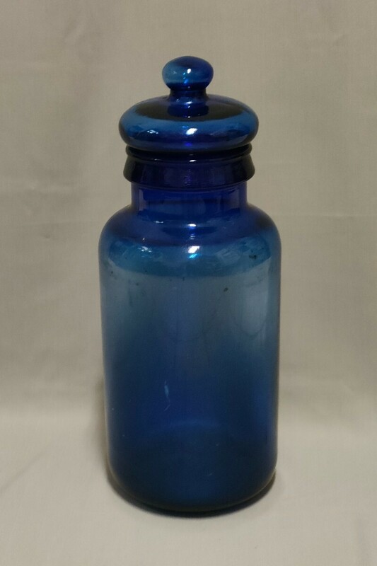 レトロ　ブルーガラス　蓋付 大きい硝子瓶　高さ43.8㎝