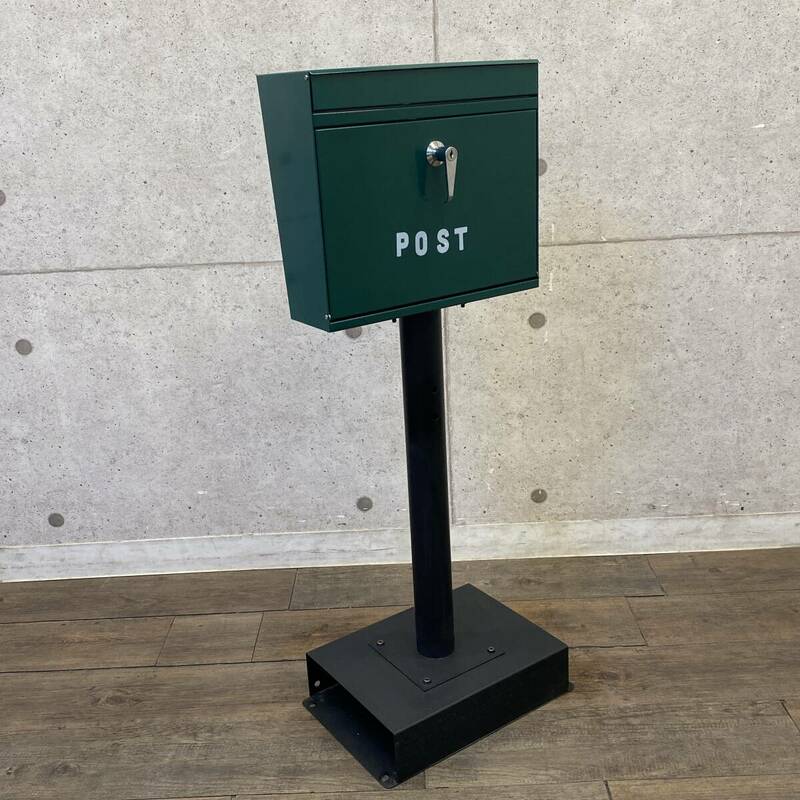 【値下げ 】ポスト 郵便受 メールボックス 自立式 アンティーク調 ダークグリーン 地面設置型 鍵2本付き W350×D240×H920 A430-3