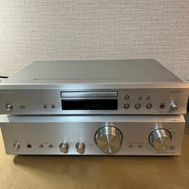 ONKYO A-973 デジタルアンプ、C-773 CDプレーヤー