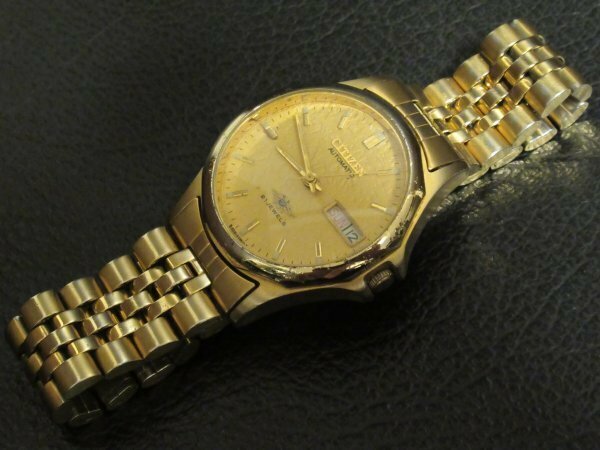 シチズン ウイング セブン WING SEVEN 21JEWELS 4-R15020 ゴールド デイデイト 自動巻(手巻付) 時計 ヴィンテージ オールド アンティーク