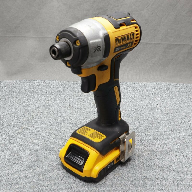 【工具等】DEWALT（デウォルト）　20V コードレスインパクトドライバー DCF886 2.0Ah 本体 バッテリー　中古品