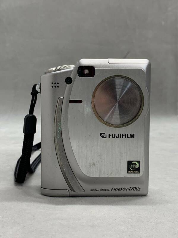 4＃K1/4143　FUJIFILM 富士フィルム FinePix 4700z コンパクトデジタルカメラ 電池式　現状/未確認　60サイズ