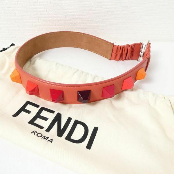極美品 FENDI フェンディ レザー 3Dスタッズ ベルト オレンジ TG38