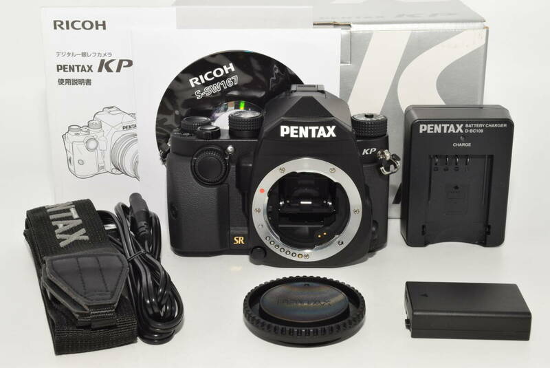 【3272ショットの特上品】 PENTAX デジタル一眼レフカメラ KP ボディ ブラック KP BODY BLACK 　#7132