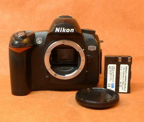 k539 Nikon D70 デジタル一眼レフカメラ ボディのみ バッテリー付き サイズ：約 幅14×高さ11×奥行8ｃｍ /60