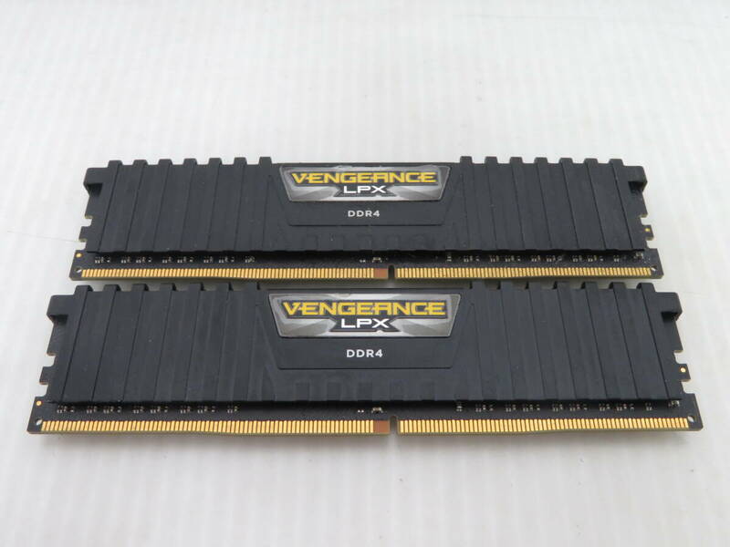 CORSAIR VENGEANCE LPX DDR4-2666 8GB 2枚セット 計16GB CMK16GX4M2A2666C18 デスクトップ用メモリ 現状品