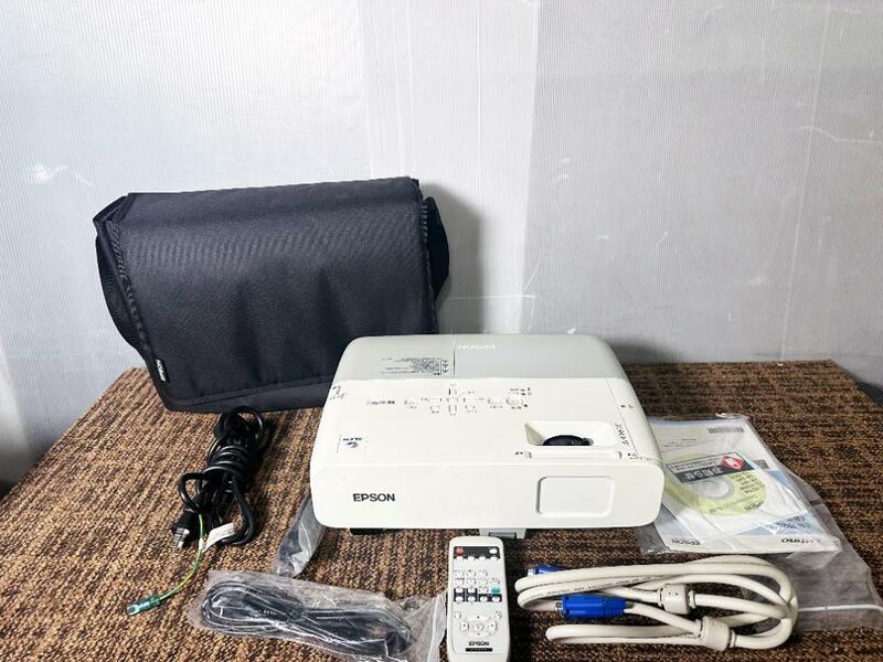 ★ 中古★EPSON エプソン プロジェクター 3000lm 3LCD方式 リモコン/収納ケース付【EB-825H】DICV