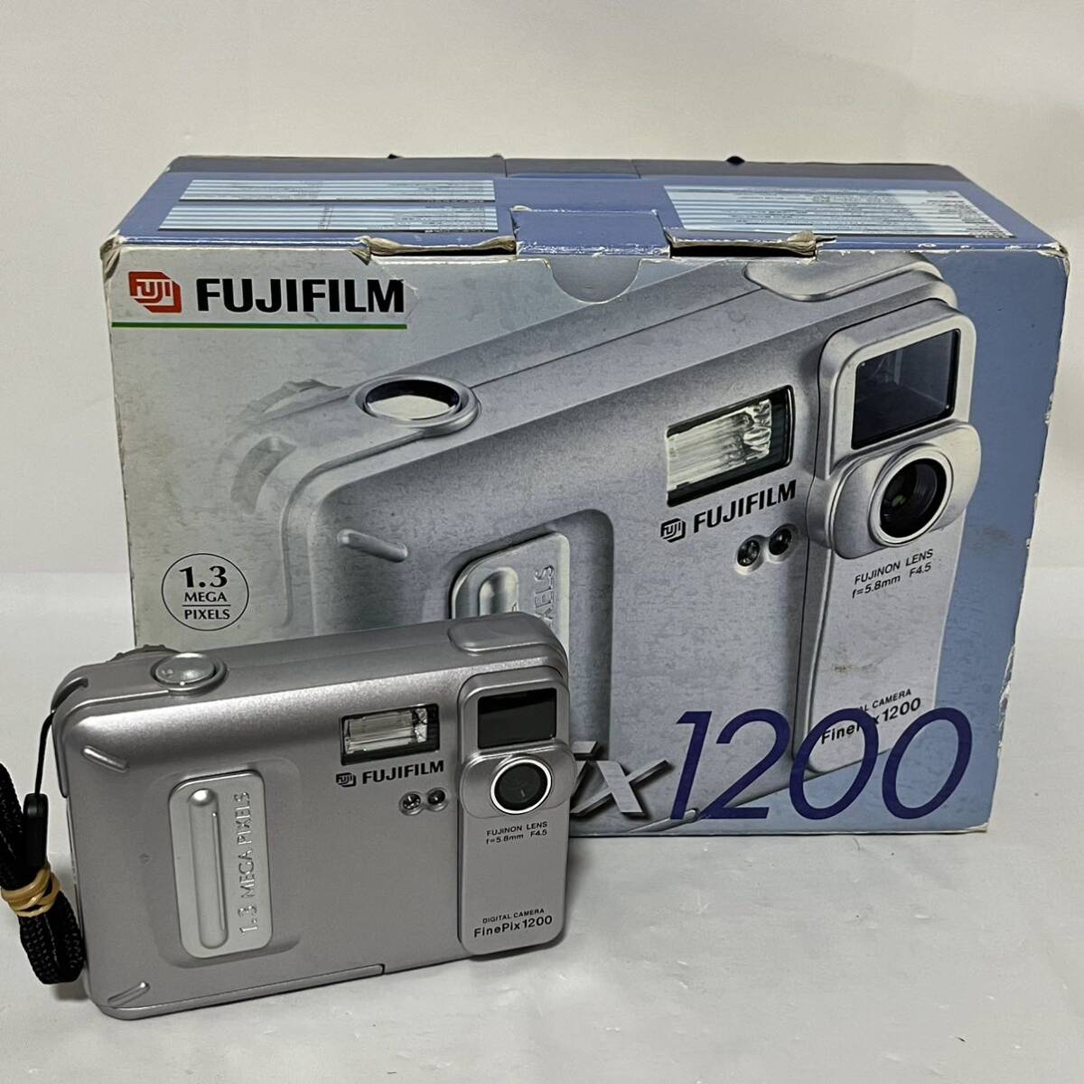 FUJIFILM Finepix 1200 コンパクトデジタルカメラ 富士フィルム　中古動作品