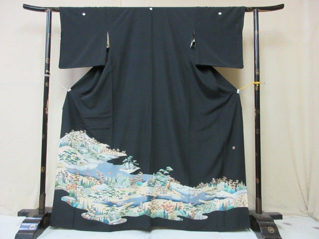 1円 良品 正絹 着物 留袖 縮緬 式典 和装 比翼付 金彩 作家物 友禅 家屋 森林 立木 風景 高級 袷 身丈153cm 裄67cm ◆逸品◆【夢職】★★★