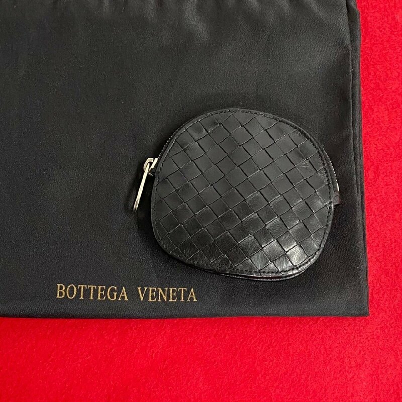 極 美品 希少品 BOTTEGA VENETA ボッテガヴェネタ イントレチャート レザー 本革 ラウンドジップ コインケース 小銭入れ ブラック 28199