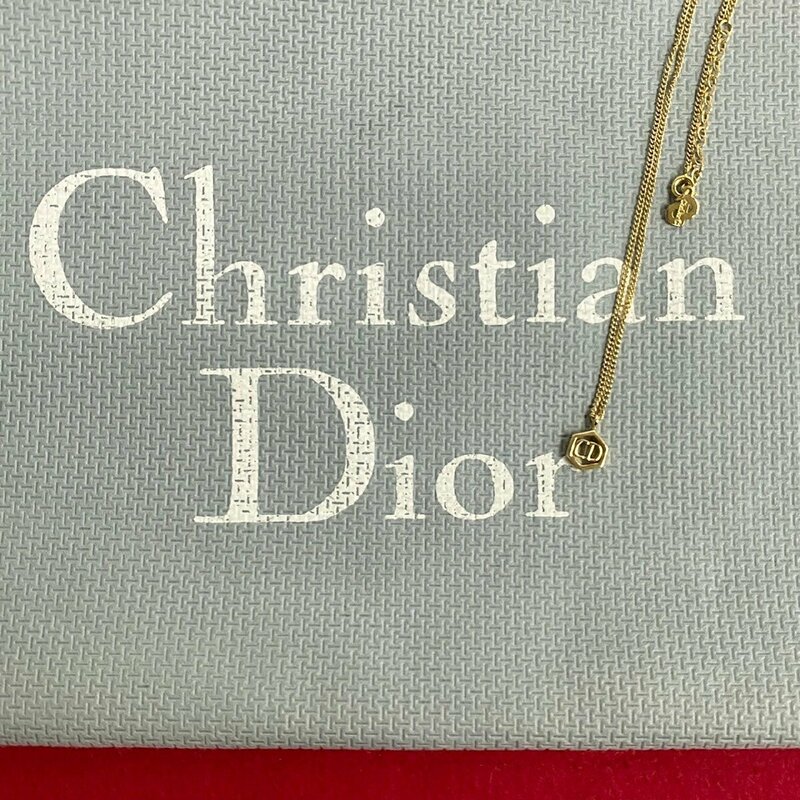 ほぼ未使用 Christian Dior ディオール ロゴ 金具 チェーン ネックレス ペンダント アクセサリー レディース メンズ ゴールド 84325