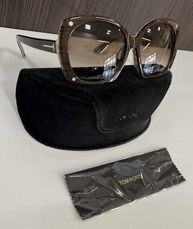 新品 TOM FORD トムフォード サングラスTF362 gabriella　ガブリエラ　グラデーション　サングラス ケース メガネ拭き付き