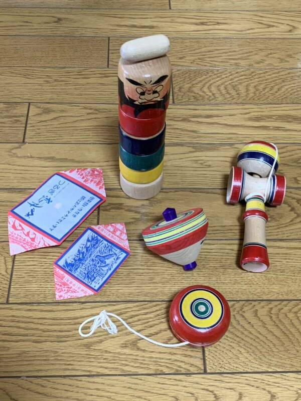 木のおもちゃ けん玉 コマ ヨーヨー ダルマ落とし 紙風船 昭和 伝統 郷土玩具 民芸 レトロ 昔のおもちゃ