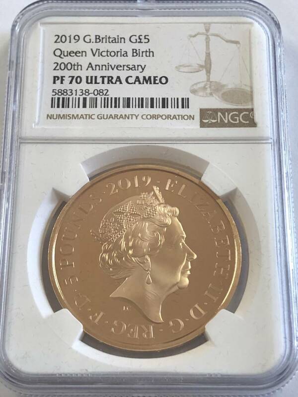 ☆★ NGC 2019年 ヴィクトリア女王 生誕200年 5ポンド 金貨 PF70 ULTRA CAMEO 5883138-082 付属品有り【美品】★☆