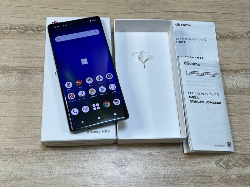 docomo SIMロック解除済 arrows NX9 128GB F-52A ネイビー