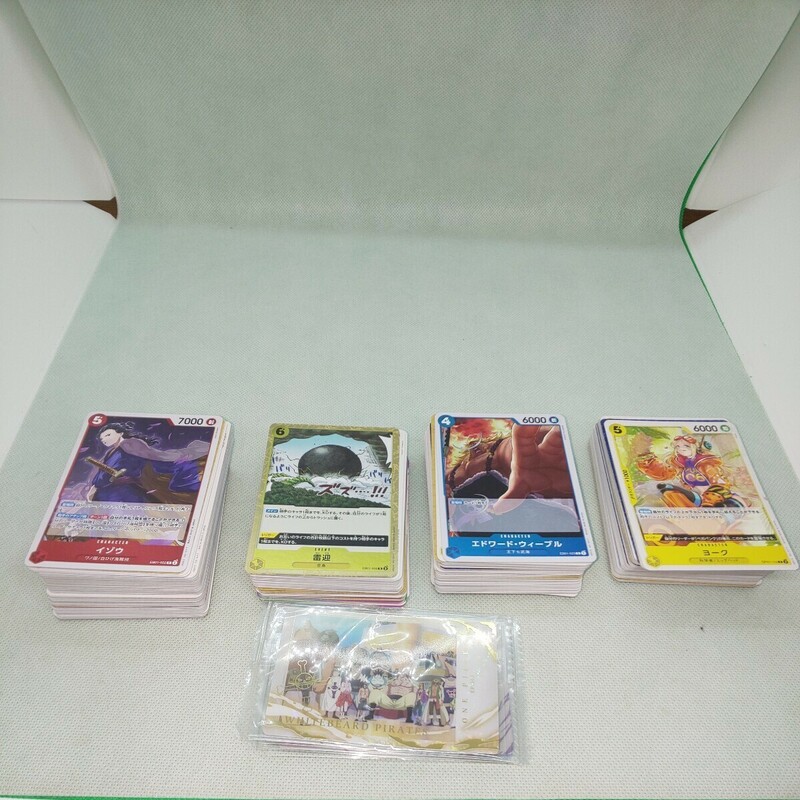 ONE PIECE ワンピース カードなど200枚以上まとめ売り トレカ トレーディングカード 匿名配送 No.467