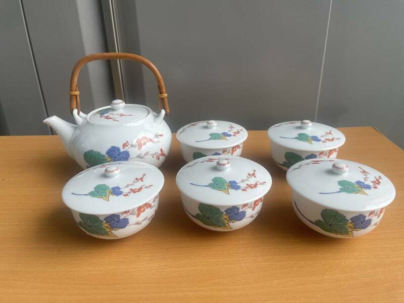 中古　　有田焼 茶器揃 色絵 花紋 蓋付 茶碗 煎茶器 茶道