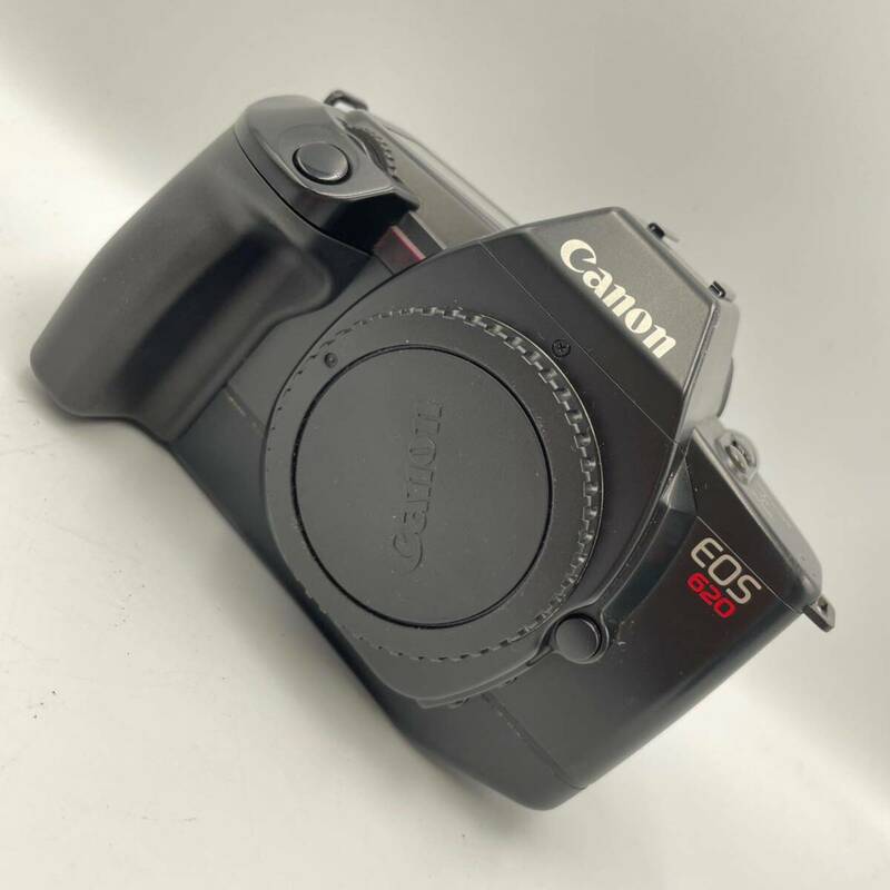 Canon EOS 620 ボディ 中古フィルムカメラ 一眼レフ キャノン　ブラック