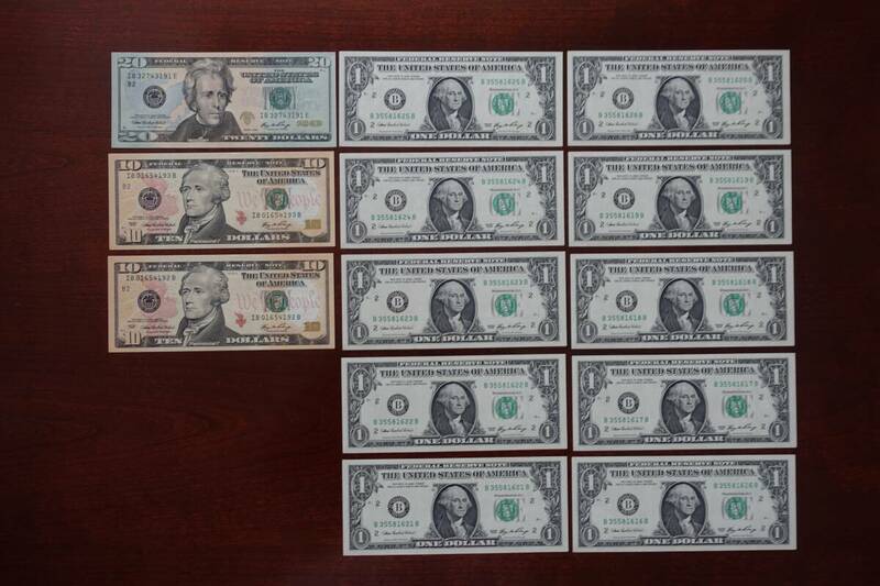 総額50ドル　米ドル旧紙幣　20USD×1枚・10USD×2枚・1USD×10枚