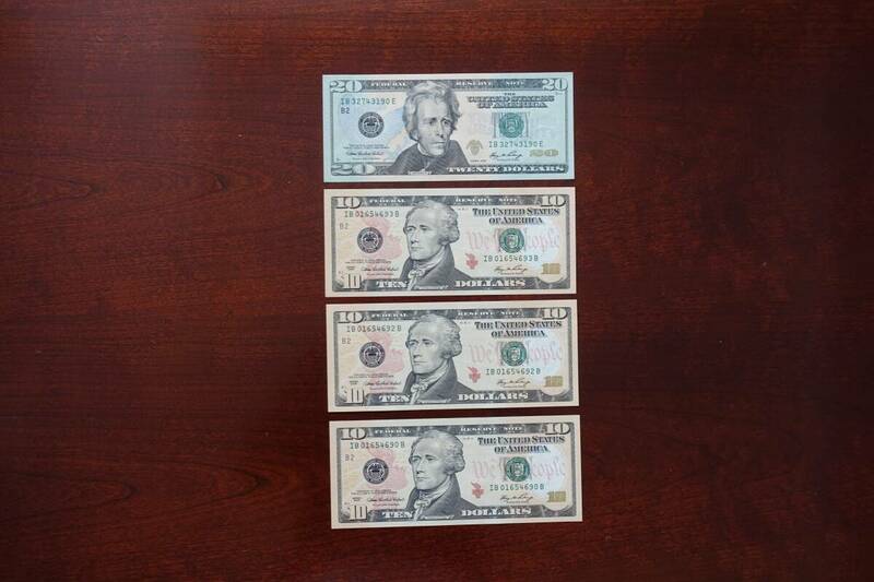 総額50ドル　米ドル旧紙幣　20USD×1枚・10USD×3枚