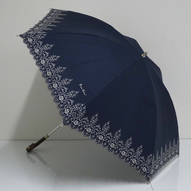 日傘 NINA RICCI ニナリッチ USED美品 晴雨兼用 刺繍 ネイビー 紺 UV 遮光 遮熱 グラス骨 50cm A1029