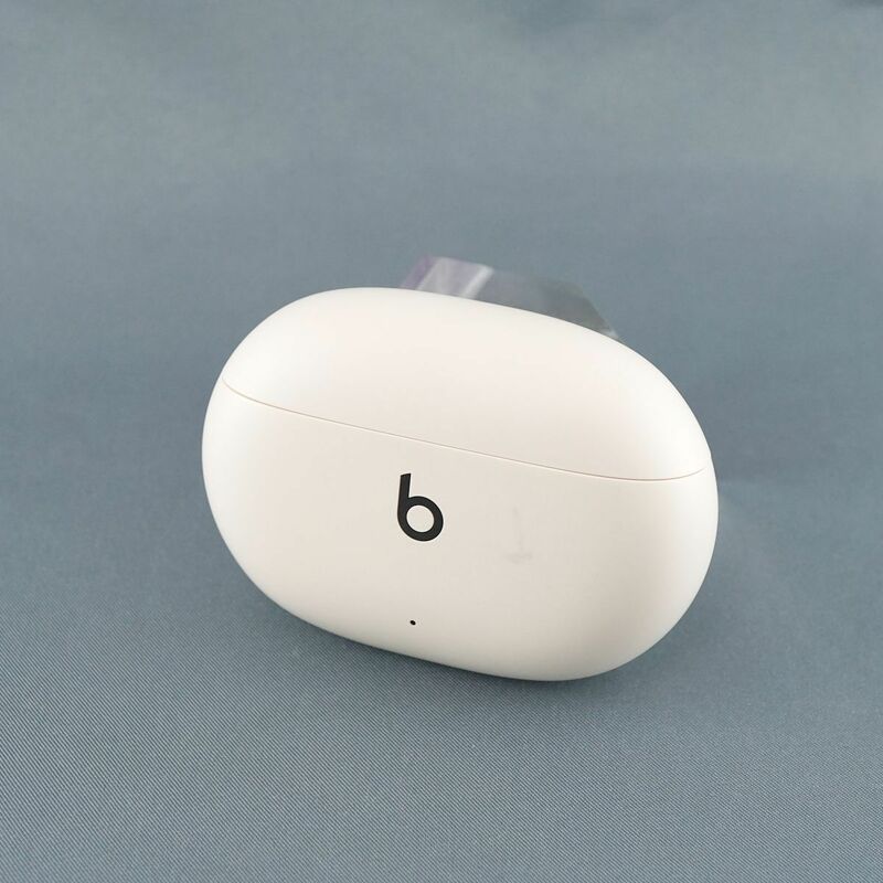 Beats by Dr.Dre Studio Buds+ 充電ケースのみ USED美品 ワイヤレスイヤホン 充電器 チャージングケース アイボリー 完動品 V0613