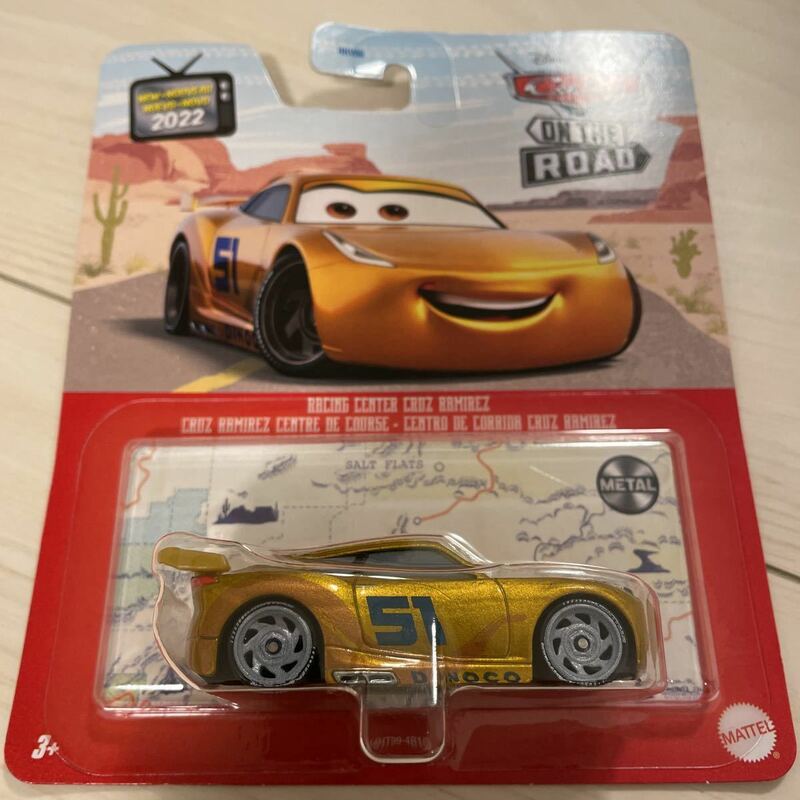 マテル カーズ RACING CENTER CRUZ RAMIREZ CARS ON THE ROAD レーシング センター クルーズ ラミレス 51 ミニカー MATTEL 金 ゴールド