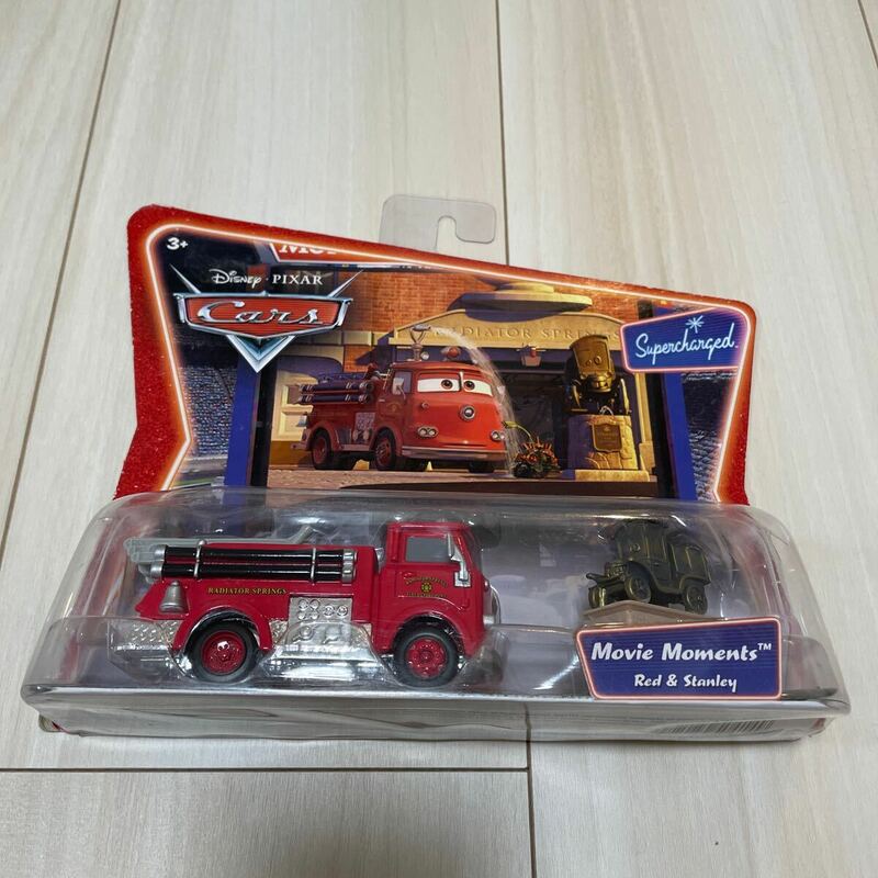 マテル カーズ レッド　& スタンレー Red & Stanley MATTEL CARS ミニカー キャラクターカー　消防車　銅像