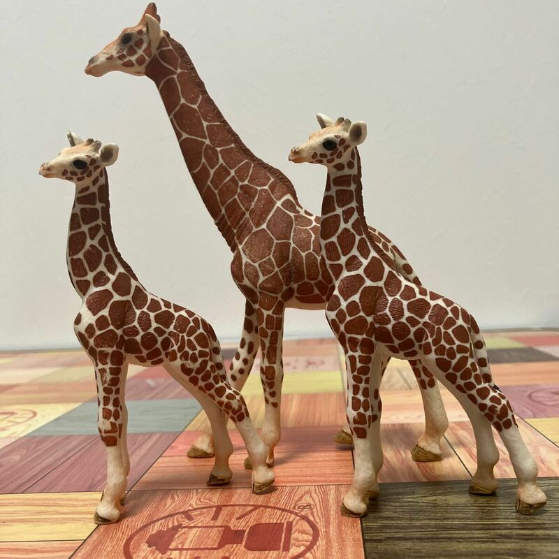 Schleich動物フィギュア　キリン親子　シュライヒ　schleich