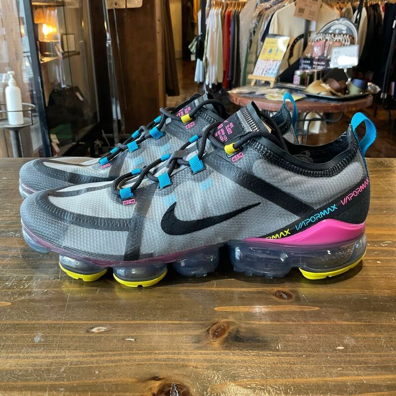 NIKE AIR VAPORMAX 2019 ナイキ エア ヴェイパーマックス CI9891-200 size 28cm ほぼ未使用品 本体のみ