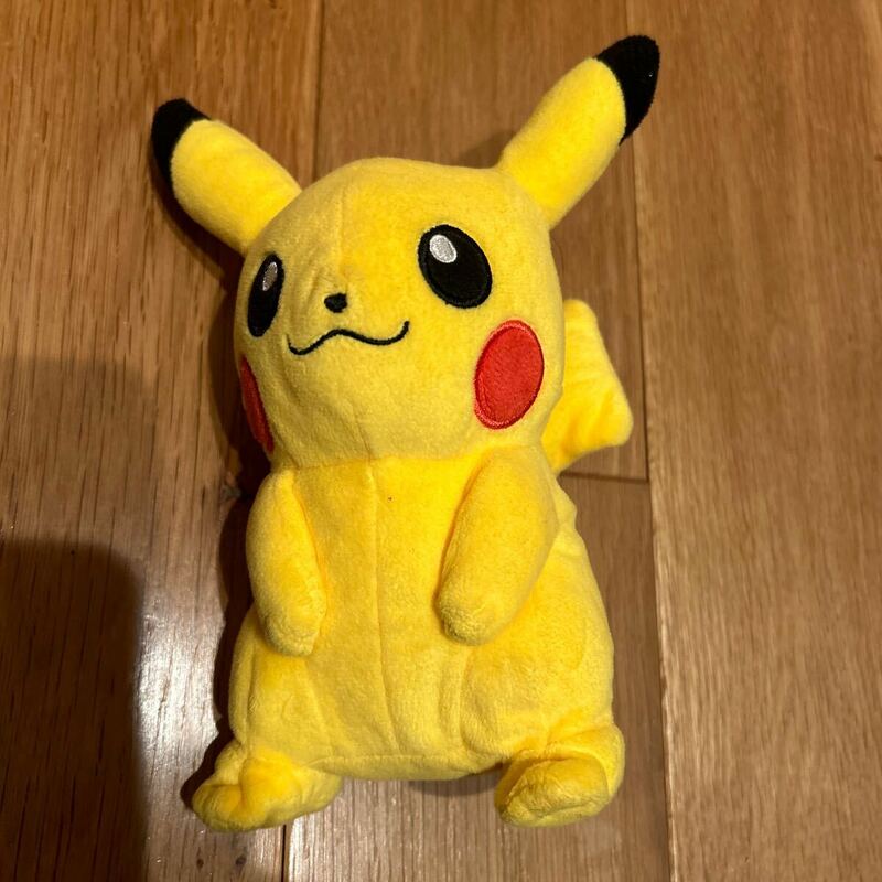 ピカチュウ ぬいぐるみ ポケットモンスター