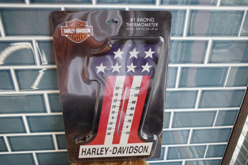新品　HARLEY DAVIDSON ハーレー　温度計　サーモメーター　メタルサイン　看板　世田谷ベース　ガレージ　アメリカ　USA