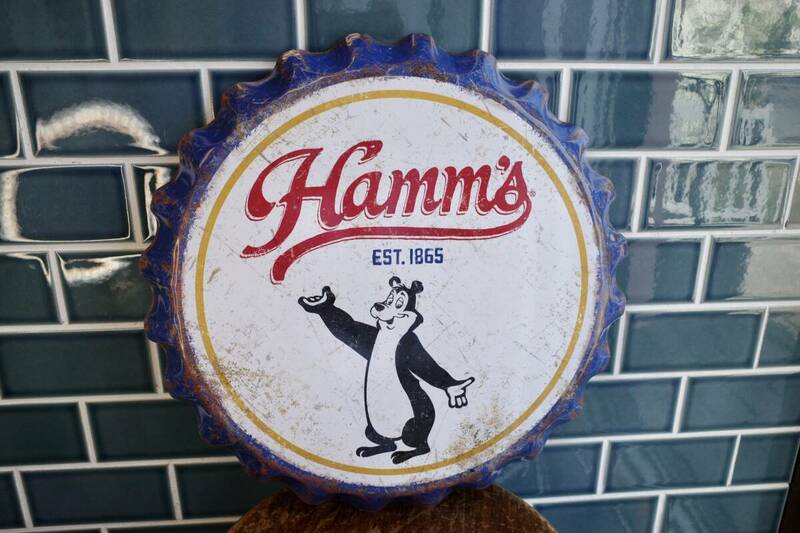新品　HAMM's Bear ハムズベア　ビール　ボトルキャップ　メタルサイン　看板　アメリカン USA アドキャラ サイン　カフェ　バー　