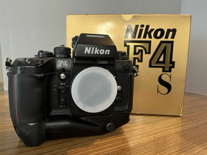 Nikon F4S フィルムカメラ ボディ ！