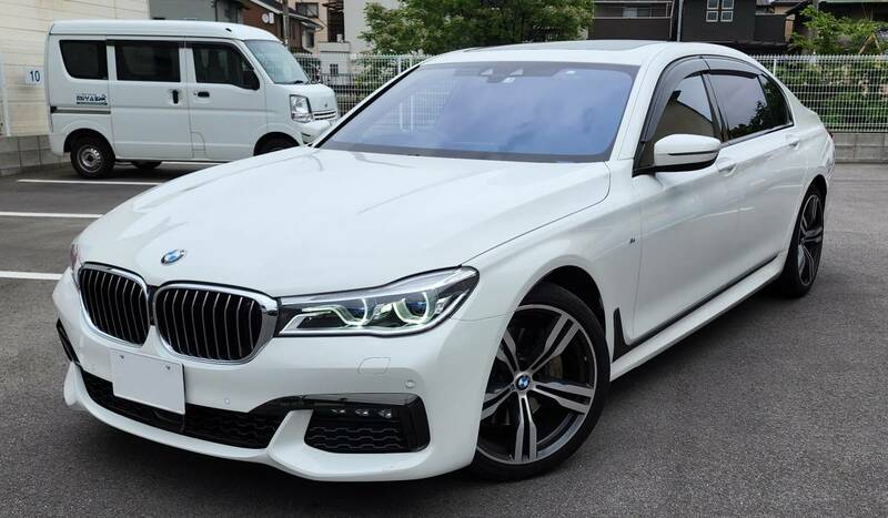 ＢＭＷ　７４０Ｌｄ　ｘｄｒｉｖｅ　Ｍｓｐｏｒｔ　アルピンホワイト　ロングボディ　２０１９年