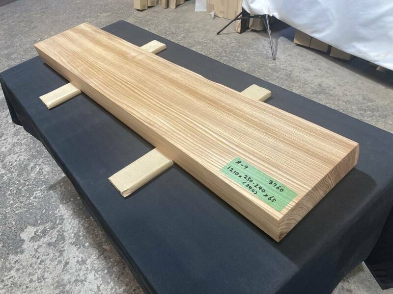 オーク3760　ナラ　一枚板無垢 乾燥材　1210x230‐240x65mm カウンター　棚　テレビ台　花台　DIY　窓台　台　楢