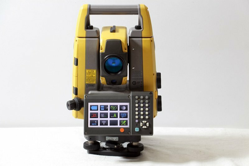 「中古品」TOPCON GT-505 トータルステーション 測量機 三脚付き